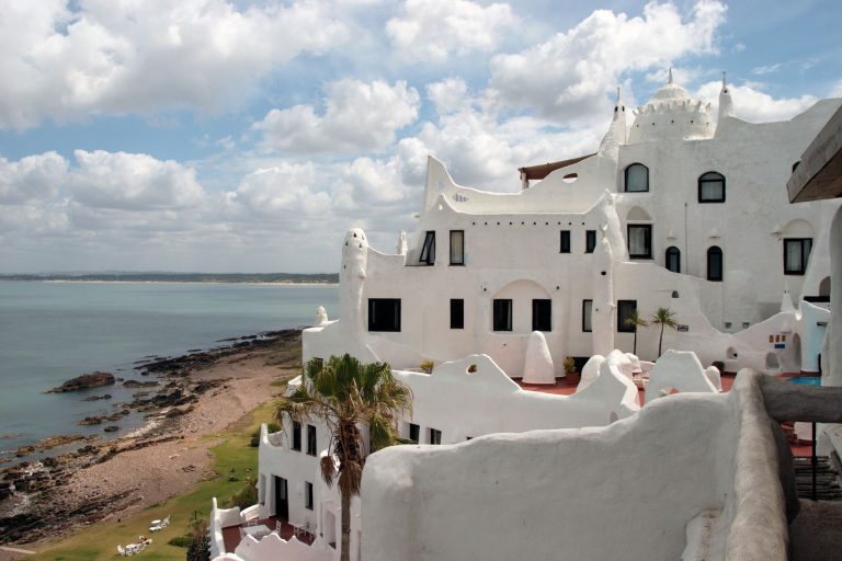 Uruguay tours: Casapueblo, Punta Ballena