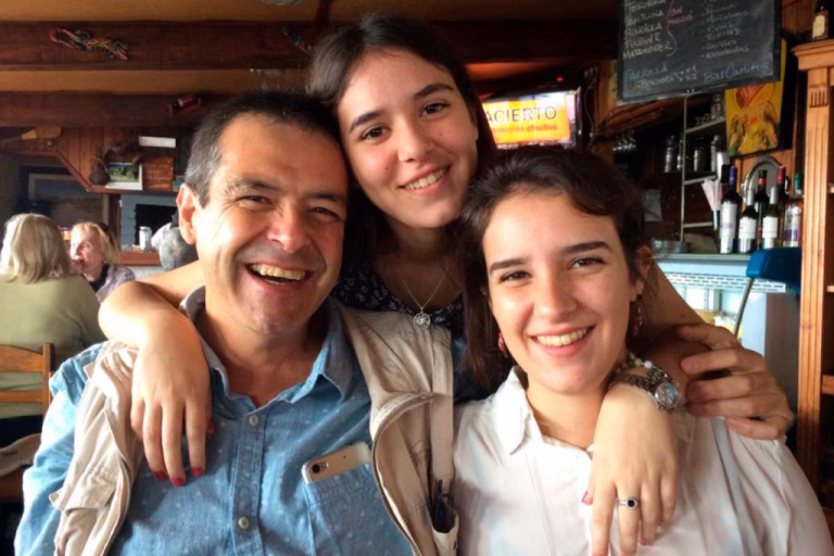 Euthanasia-In-Uruguay-Pablo, Sofia & Florencia Salgueiro (family photo)